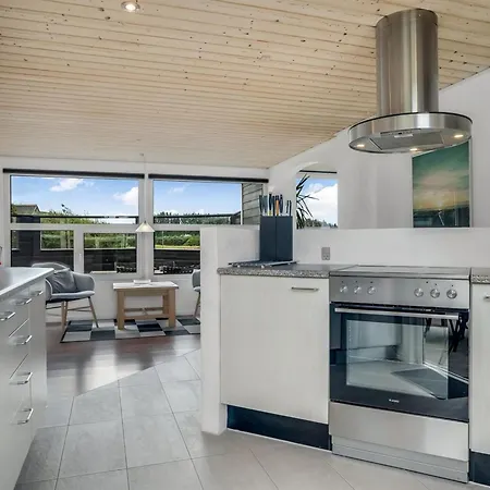 Bengta - 200m From The Sea By Interhome Feriehus